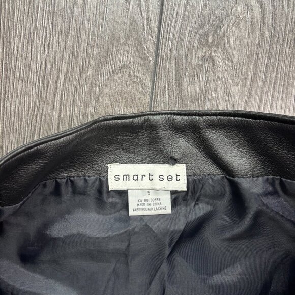 Smart Set Black Leather Mini Skirt Front Buckle Snap Buttons 28" 5 - Picture 2 of 7